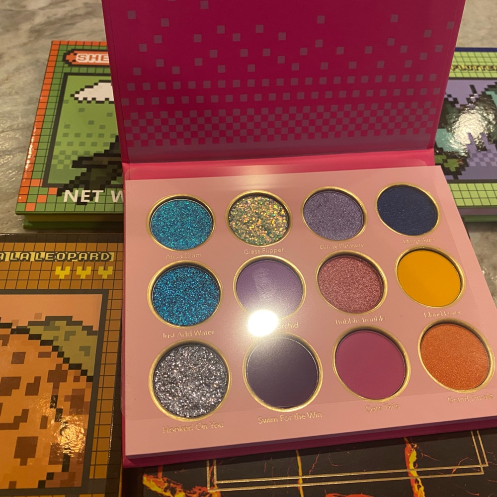 Eyeshadow bundle - Picture 3 of 6